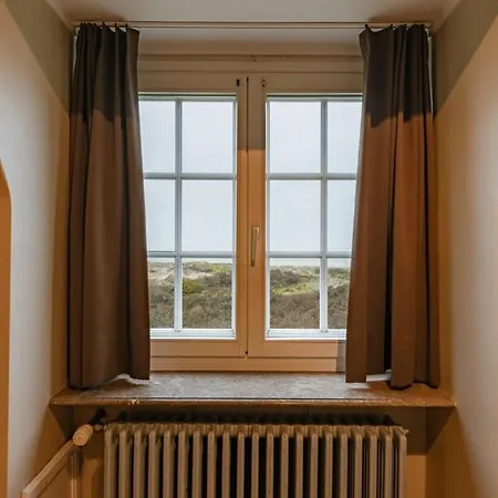 Huswell - Luxurious With Stunning Views!