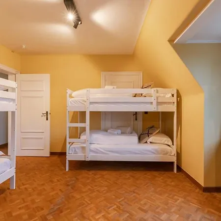 Willa Huswell - Luxurious With Stunning Views!