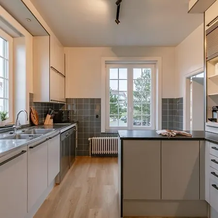 Huswell - Luxurious With Stunning Views! Willa