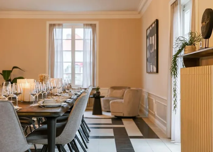 Вилла Huswell - Luxurious With Stunning Views!